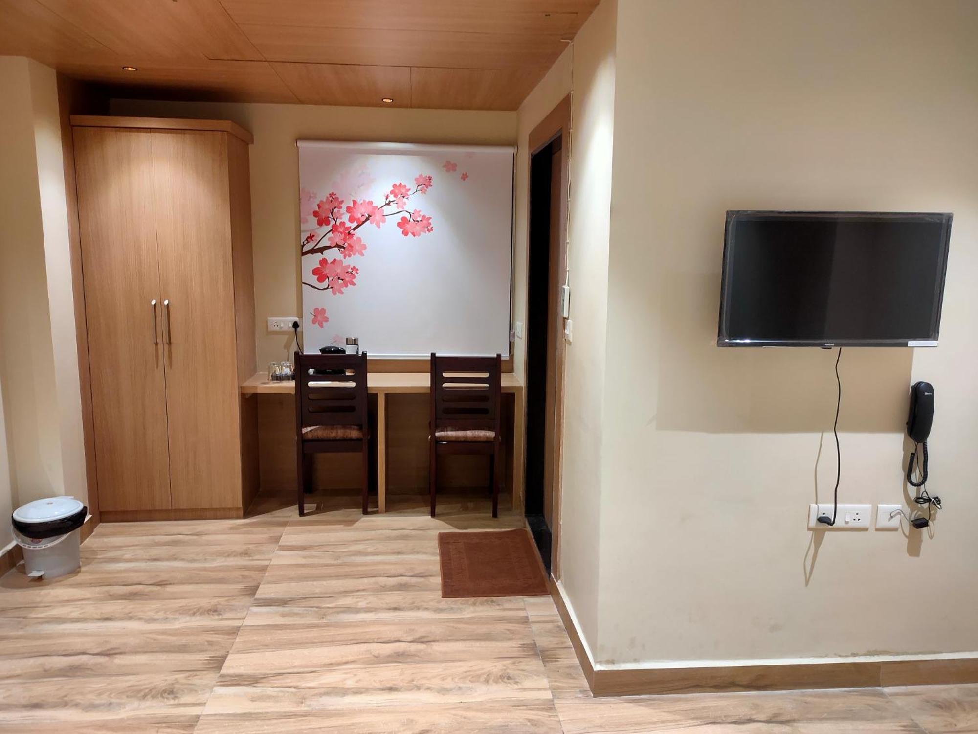 Hotel Mellow Mood Bhubaneswar Exterior photo